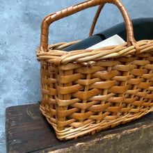 Load image into Gallery viewer, Vintage Wicker Basket Rattan Wine Bottle Holder & Pourer