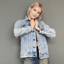Load image into Gallery viewer, Vintage 80s Stonewash Denim Jacket