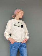 Load image into Gallery viewer, Vintage 90s Japanese Snoopy Jumper Top