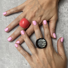 Load image into Gallery viewer, Vintage Coral Pink Oversized Cocktail Ring