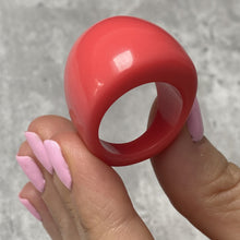 Load image into Gallery viewer, Vintage Coral Pink Oversized Cocktail Ring