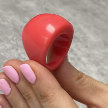 Load image into Gallery viewer, Vintage Coral Pink Oversized Cocktail Ring
