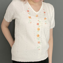 Load image into Gallery viewer, Vintage 90s White Floral Embroidered Knitted Short Sleeve Top Jumper