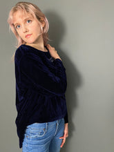 Load image into Gallery viewer, Vintage 80s Dark Midnight Blue Velvet Long Sleeve Embroidered Top