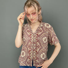 Load image into Gallery viewer, Vintage 80s Short Sleeve Ethnic Print Boho Shirt Blouse Top by Liz Claiborne
