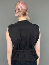 Load image into Gallery viewer, Vintage 80s Abstract Multicoloured Waistcoat Top