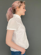 Load image into Gallery viewer, Vintage Y2K White Broderie Anglasie Short Sleeve Shirt Blouse Top by Laura Ashley