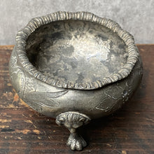Load image into Gallery viewer, Vintage Mini Pewter 3 footed Lion Head Plant Pot Planter for Succulents or Cactus