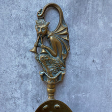 Load image into Gallery viewer, Vintage Antique Brass Bread Crumb Tray Scoop