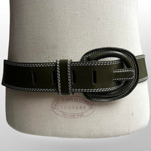 Load image into Gallery viewer, Vintage early 90s khaki leather belt