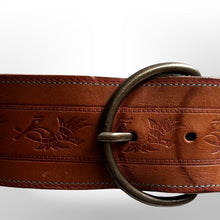 Load image into Gallery viewer, Vintage early 90s tan brown leather belt