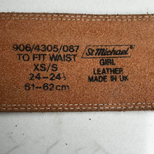 Load image into Gallery viewer, Vintage early 90s tan brown leather belt
