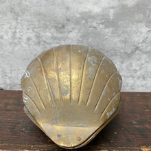 Load image into Gallery viewer, Vintage Distressed Scallop Shell Brass Succulents Planter Plant Pot
