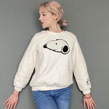 Load image into Gallery viewer, Vintage 90s Japanese Snoopy Jumper Top
