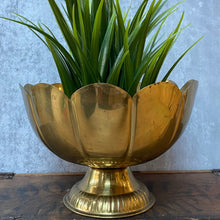 Load image into Gallery viewer, Vintage Brass Plant Pot Planter
