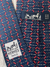 Load image into Gallery viewer, RARE Hermes Mens Silk Tie Vintage Chain Pattern Navy - 809 MA
